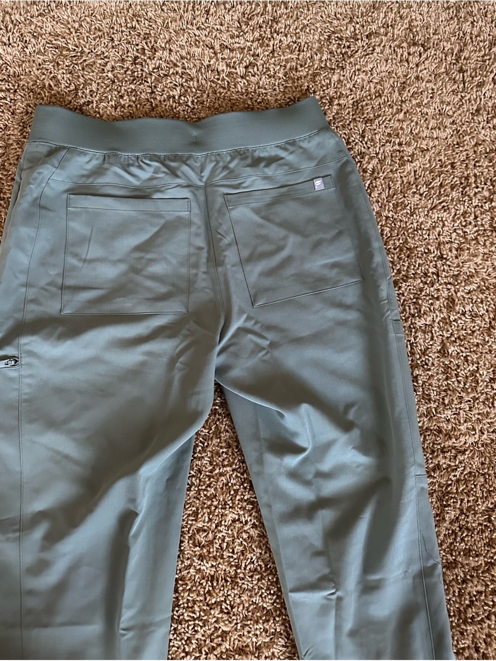 Fabletics Sage Scrub Set Medium - Picture 6 of 12